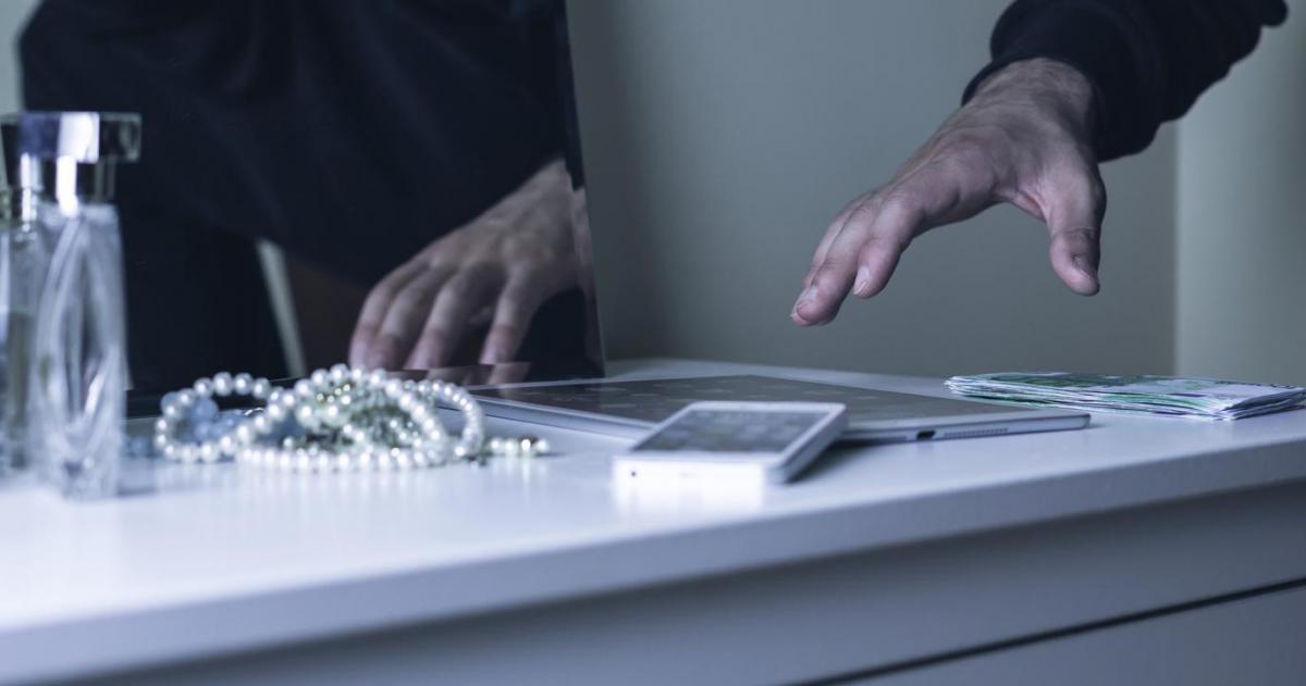 Hoe houd je inbrekers buiten de deur?