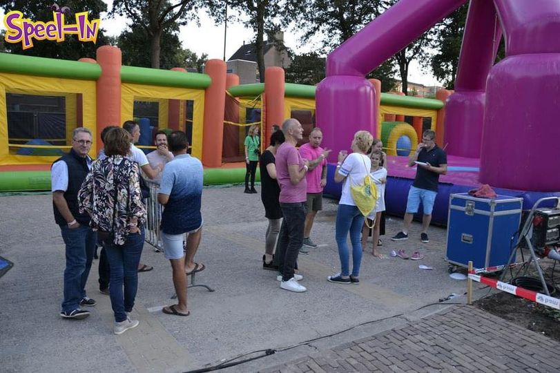 Saskia van de Regiobank / De Langendam als vrijwilliger aanwezig tijdens de Speelin